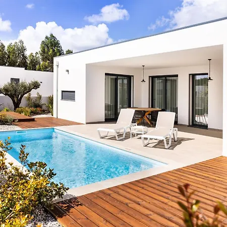 Villa Vale Paraiso - By Sch *